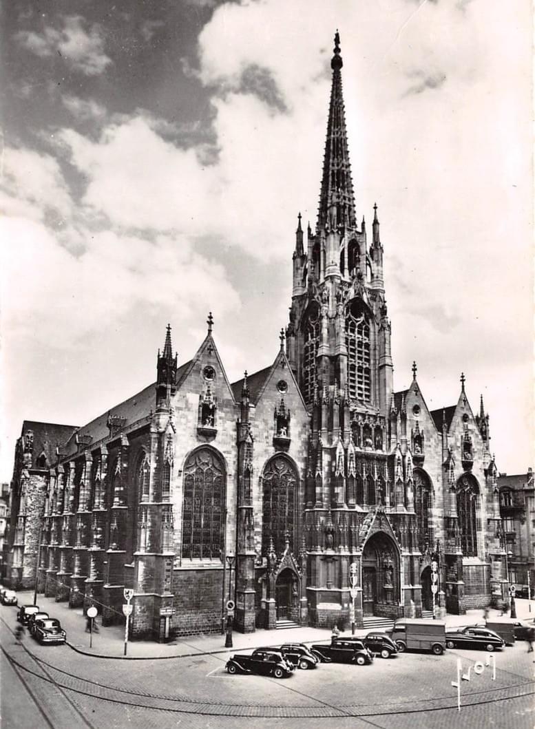 lille façade de l'église Saint-Maurice au 20ème siècle lille façade de l'église Saint-Maurice au 20ème siècle