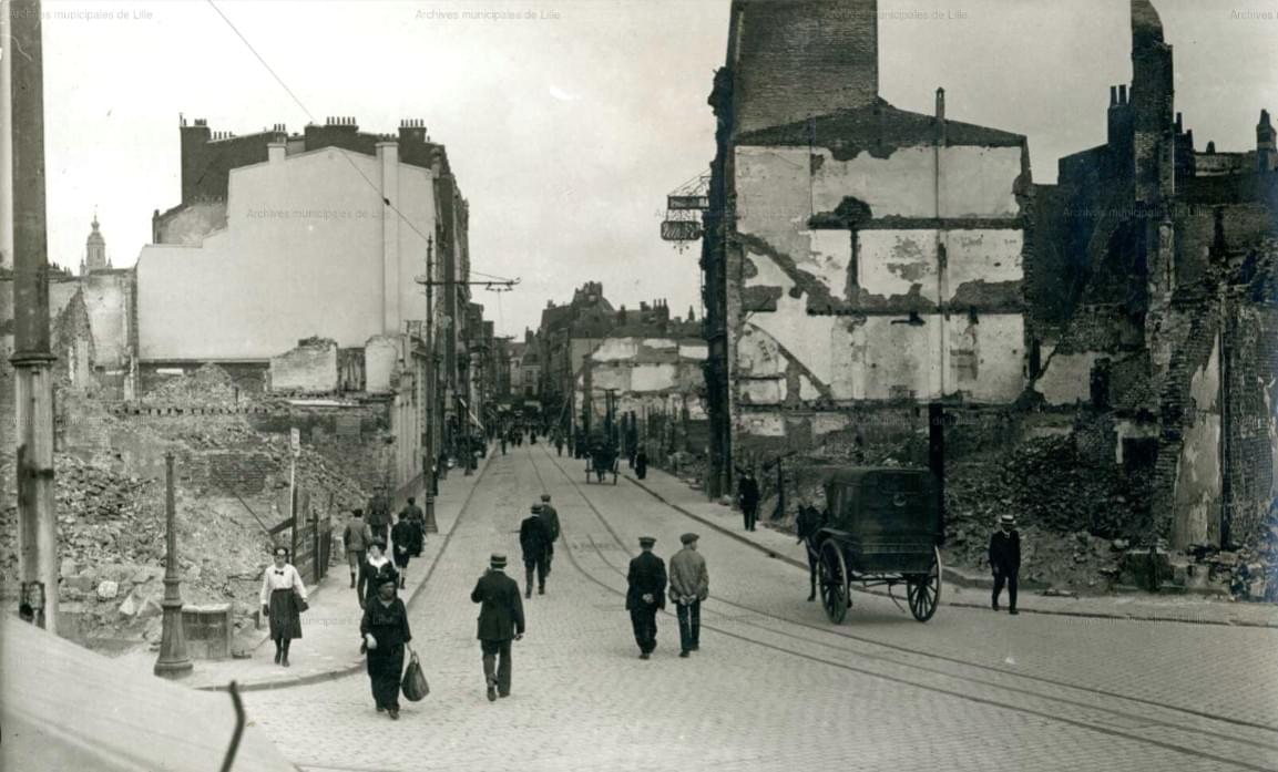 Lille Ci-dessous : la 1ère guerre mondiale a ravagé une grande partie de la rue de Béthune Lille Ci-dessous : la 1ère guerre mondiale a ravagé une grande partie de la rue de Béthune