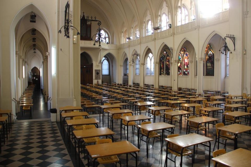 salle de classe de la catho de lille, université catholique salle de classe de la catho de lille, université catholique