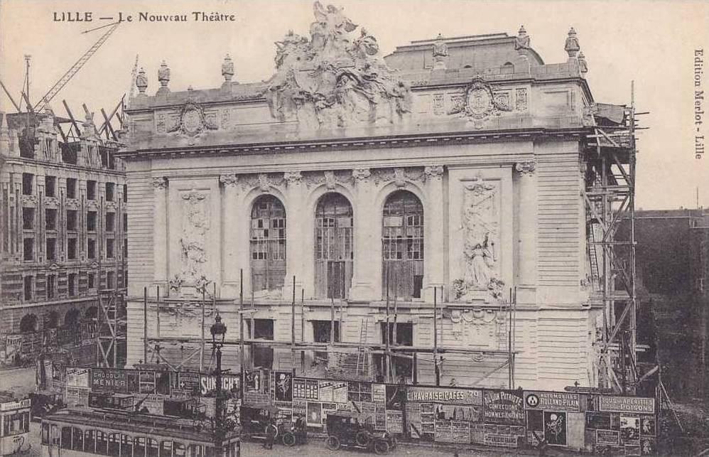 opera de lille en construction avec la cci et le beffroi opera de lille en construction avec la cci et le beffroi