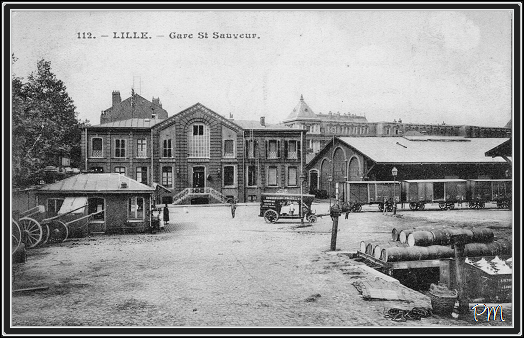 photo en noir et blanc de la gare saint sauveur qui servait au transport de marchandise (cpa) photo en noir et blanc de la gare saint sauveur qui servait au transport de marchandise (cpa)