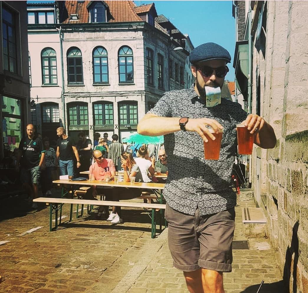 braderie de Lille deux jours de fêtes où la bière coule à flot braderie de Lille deux jours de fêtes où la bière coule à flot