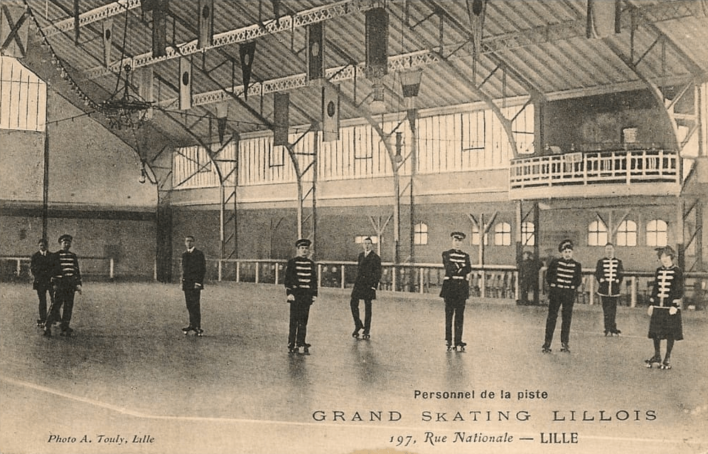 Lille : le "Grand Skating" situé aussi rue Nationale mais au niveau du numéro 197, juste après la rue Solférino. Lille : le "Grand Skating" situé aussi rue Nationale mais au niveau du numéro 197, juste après la rue Solférino.