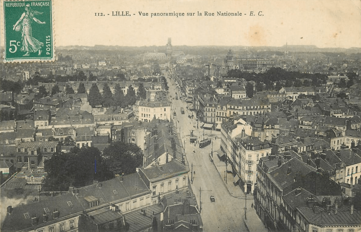 cpa Lille Vue de la rue Nationale du haut de l'église du Sacré-Coeur cpa Lille Vue de la rue Nationale du haut de l'église du Sacré-Coeur