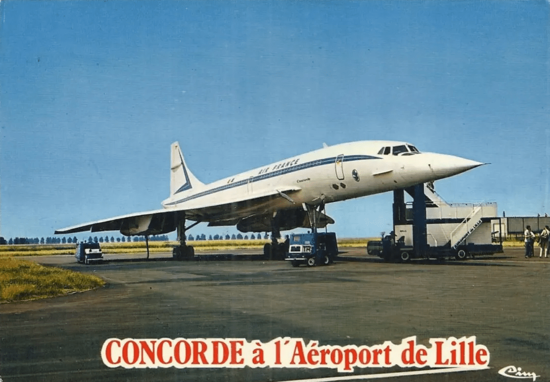 carte postale photo du Concorde à l'aéroport de Lille Lesquin lors du Paris Lille Paris le 20 Mai 1984 carte postale photo du Concorde à l'aéroport de Lille Lesquin lors du Paris Lille Paris le 20 Mai 1984