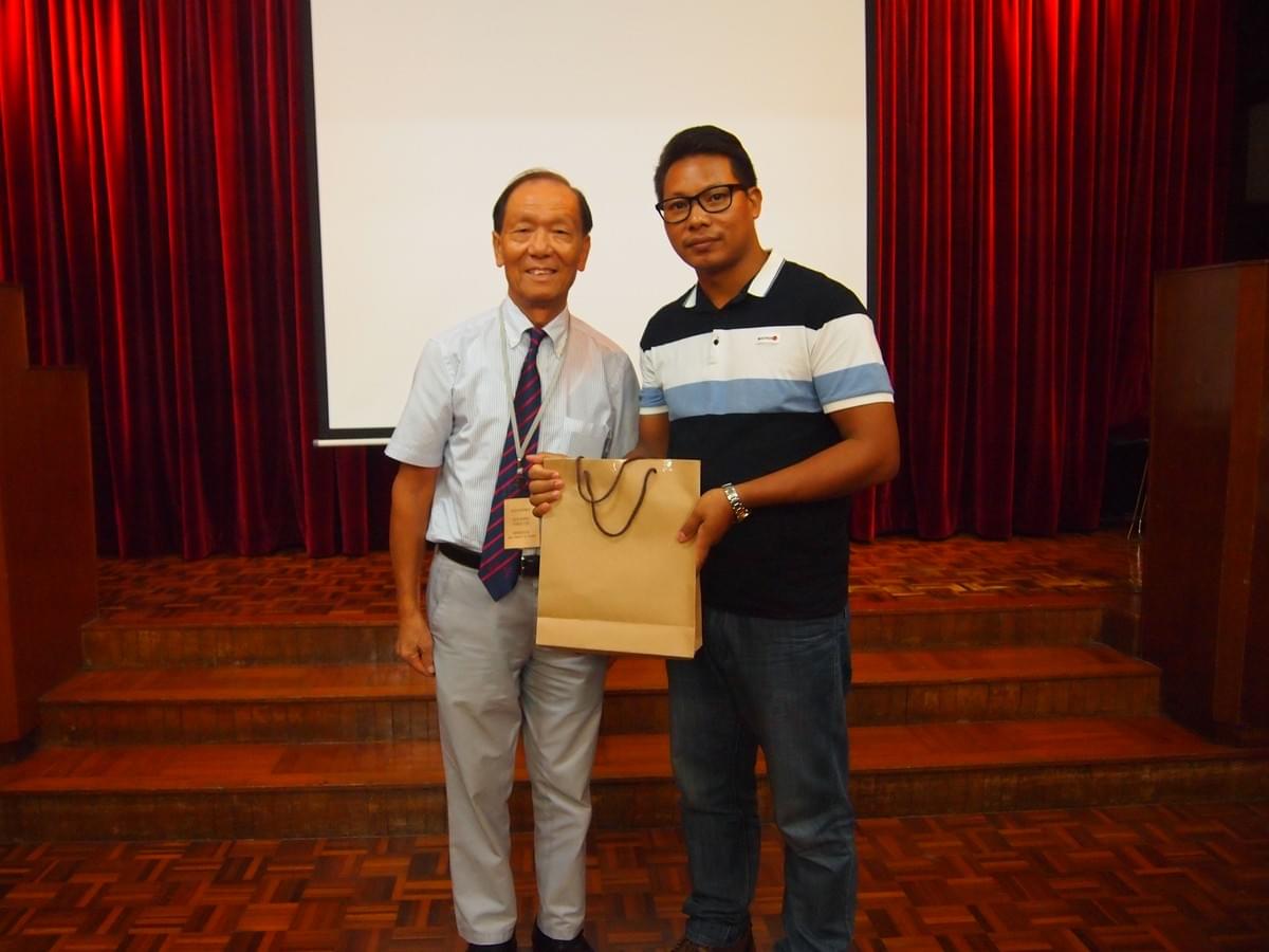 23(Gifts for Myanmar Students) 23(Gifts for Myanmar Students)