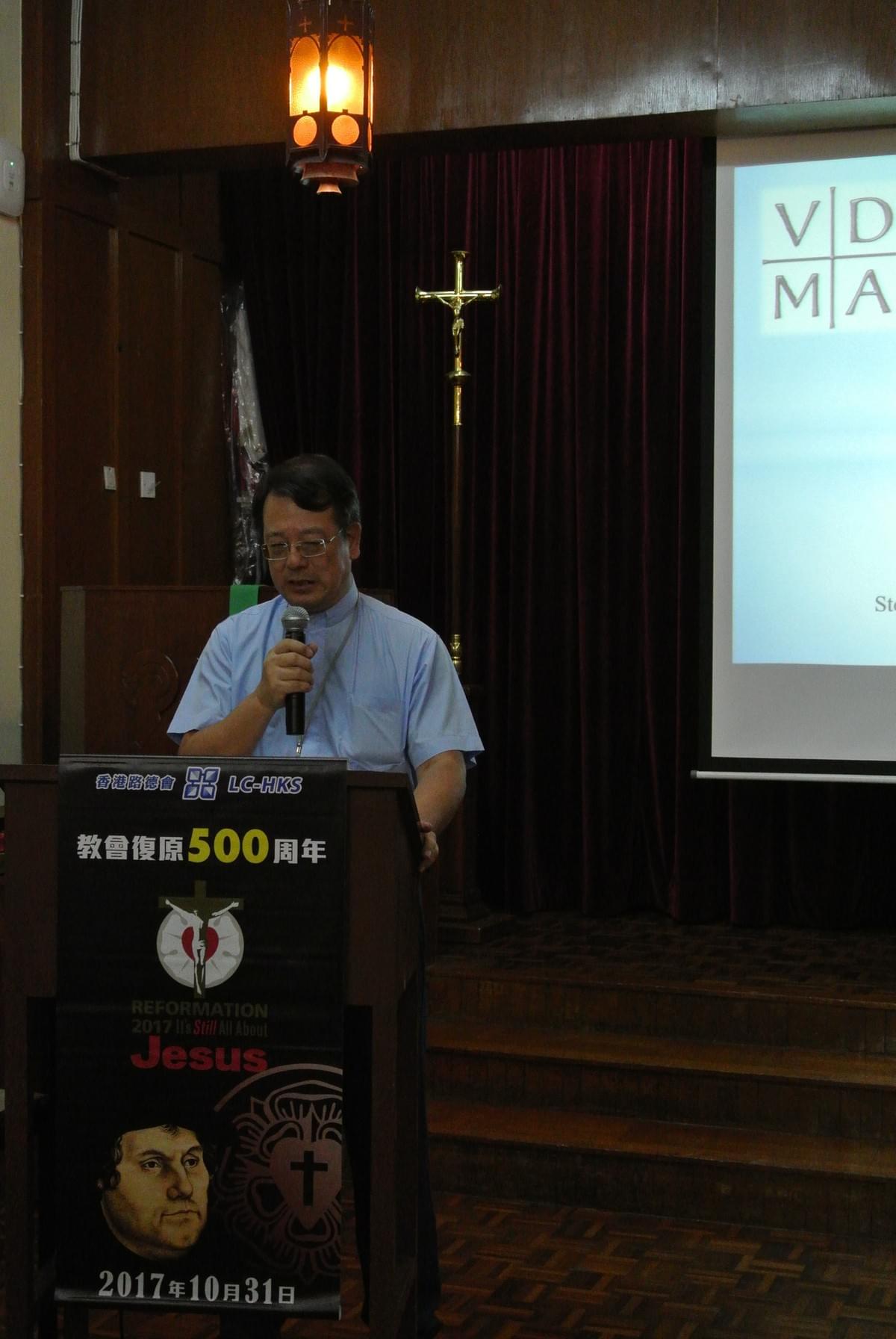 Rev. Francis FUNG Praying Rev. Francis FUNG Praying