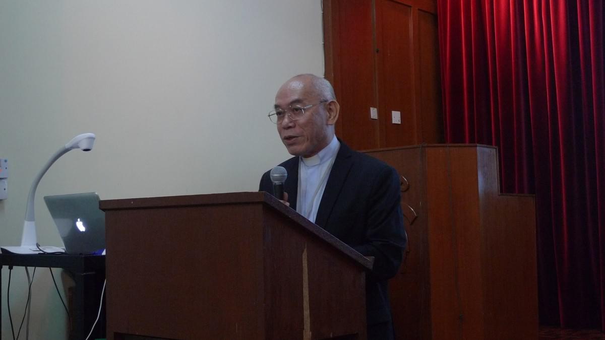 9(Lecture by Rev. Dr. Peter LI) 9(Lecture by Rev. Dr. Peter LI)