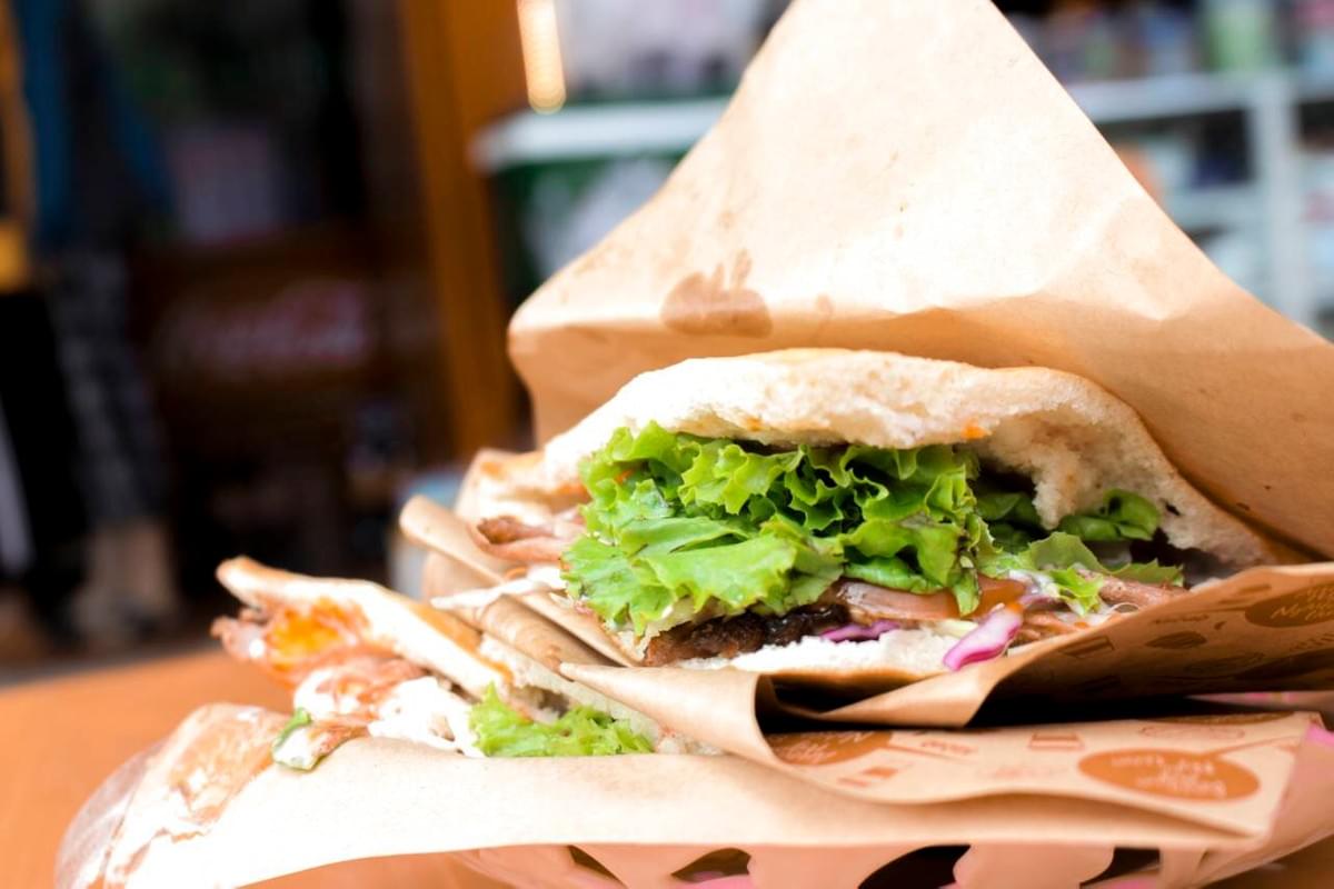 Bánh mì Thổ Nhĩ Kỳ Kebab Torki thu hút nhiều thực khách Bánh mì Thổ Nhĩ Kỳ Kebab Torki thu hút nhiều thực khách