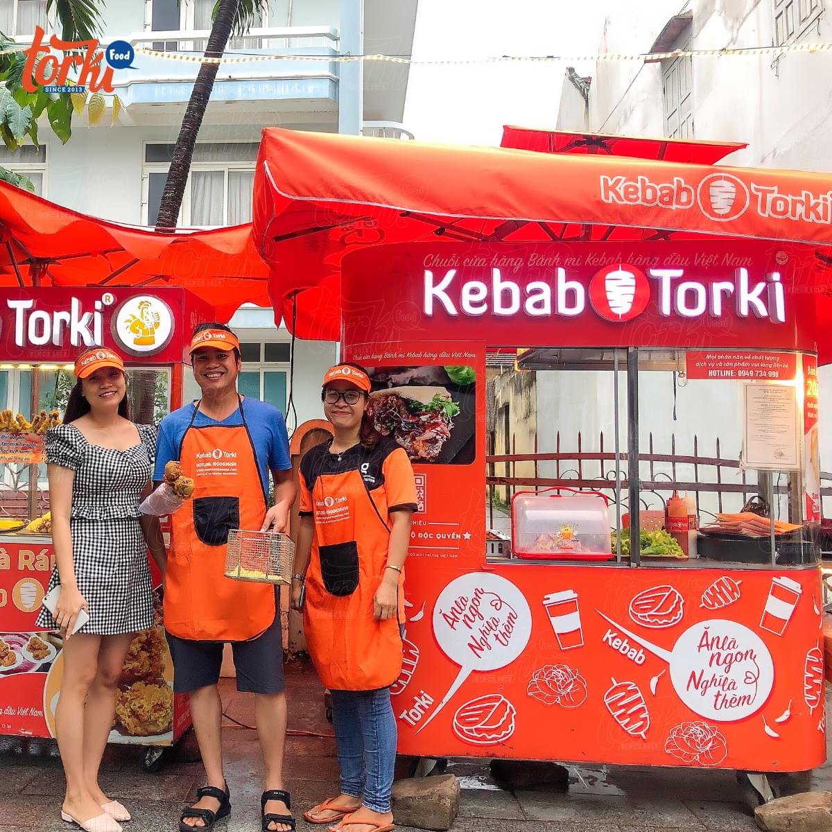 Một xe đẩy bánh mì Thổ Nhĩ Kỳ của Torki Kebab Một xe đẩy bánh mì Thổ Nhĩ Kỳ của Torki Kebab
