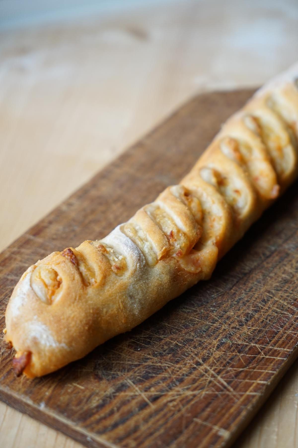 baguette chorizo apéritivie planche de bois baguette chorizo apéritivie planche de bois