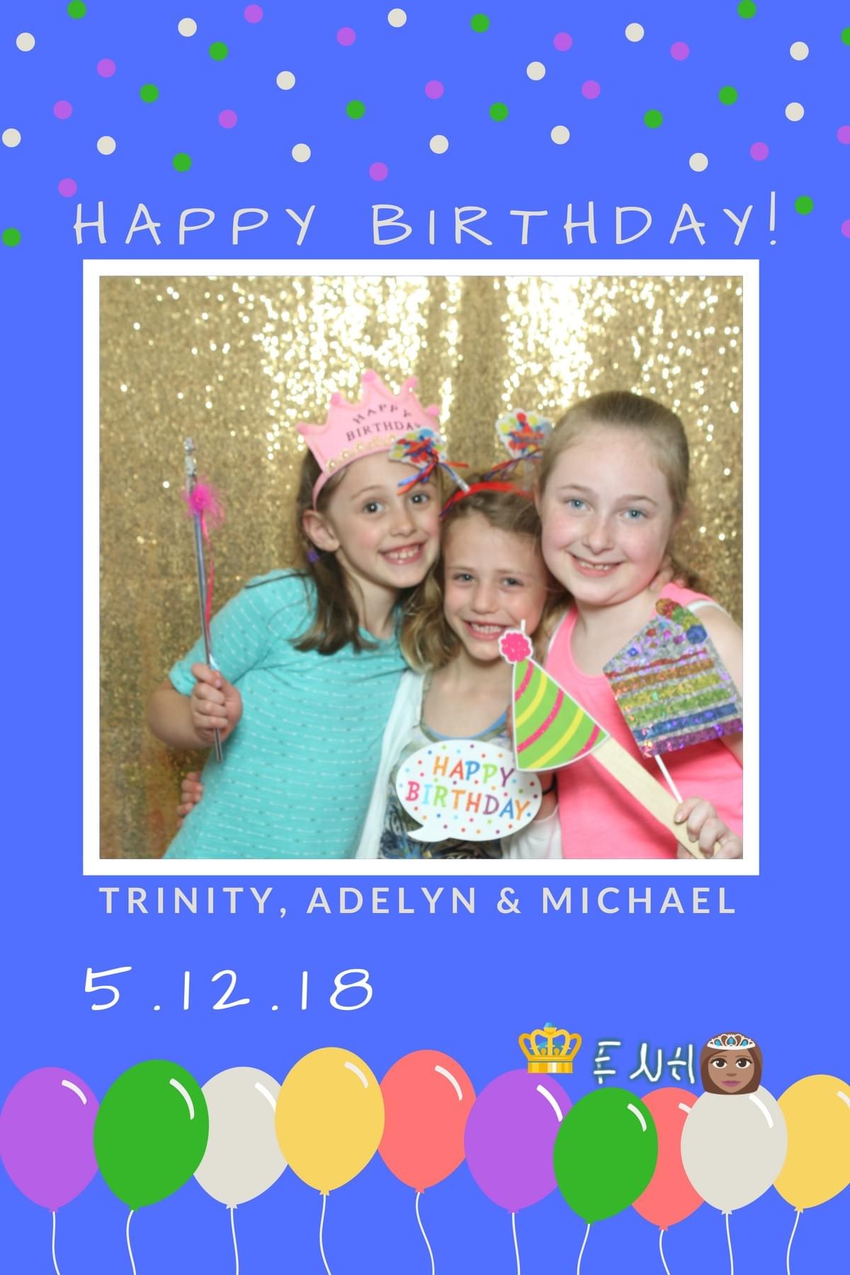 photo booth props with the Magic Selfie Mirror photo booth props with the Magic Selfie Mirror