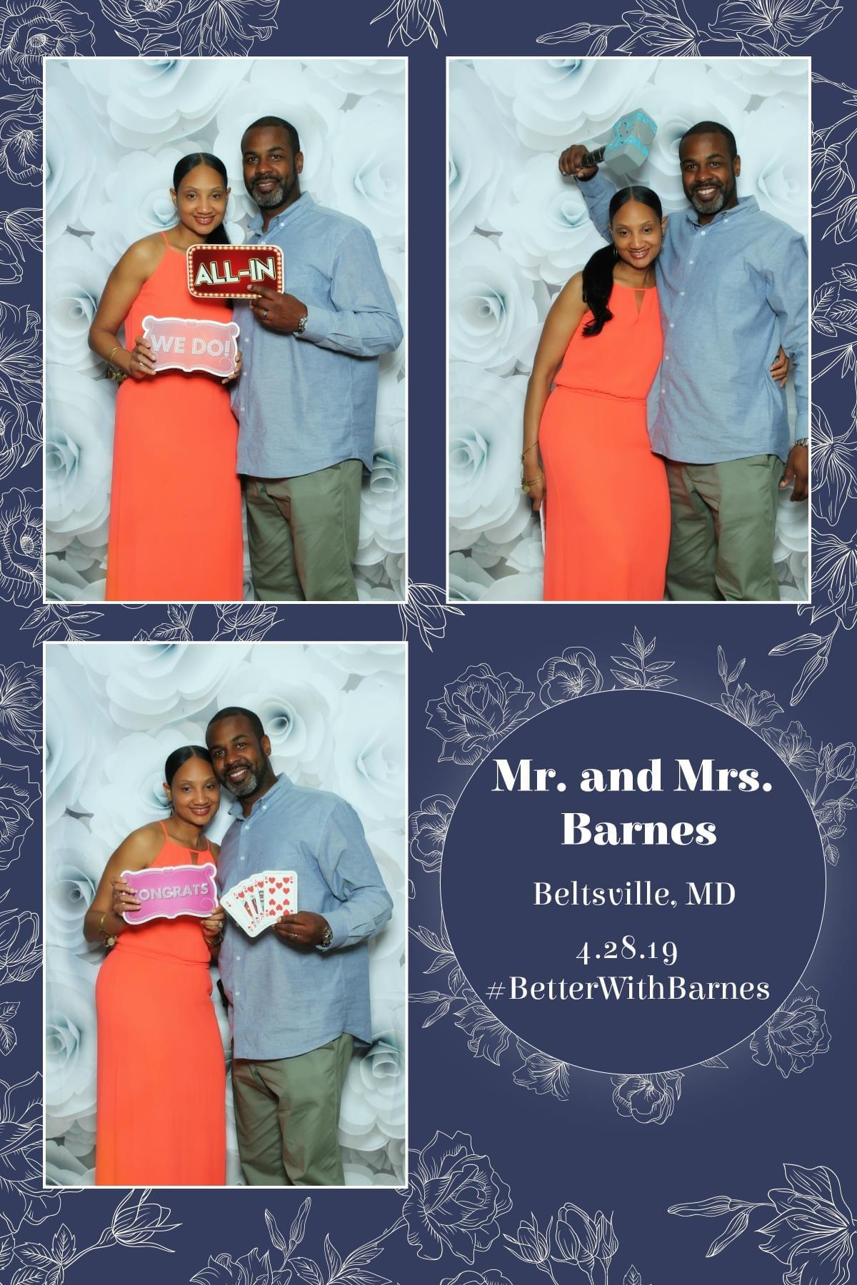 The magic Selfie Mirror photo booth The magic Selfie Mirror photo booth