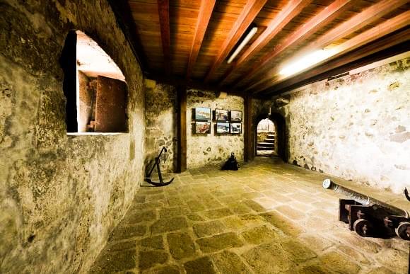 Fort-Saint-Louis-3-580x387_edited Fort-Saint-Louis-3-580x387_edited