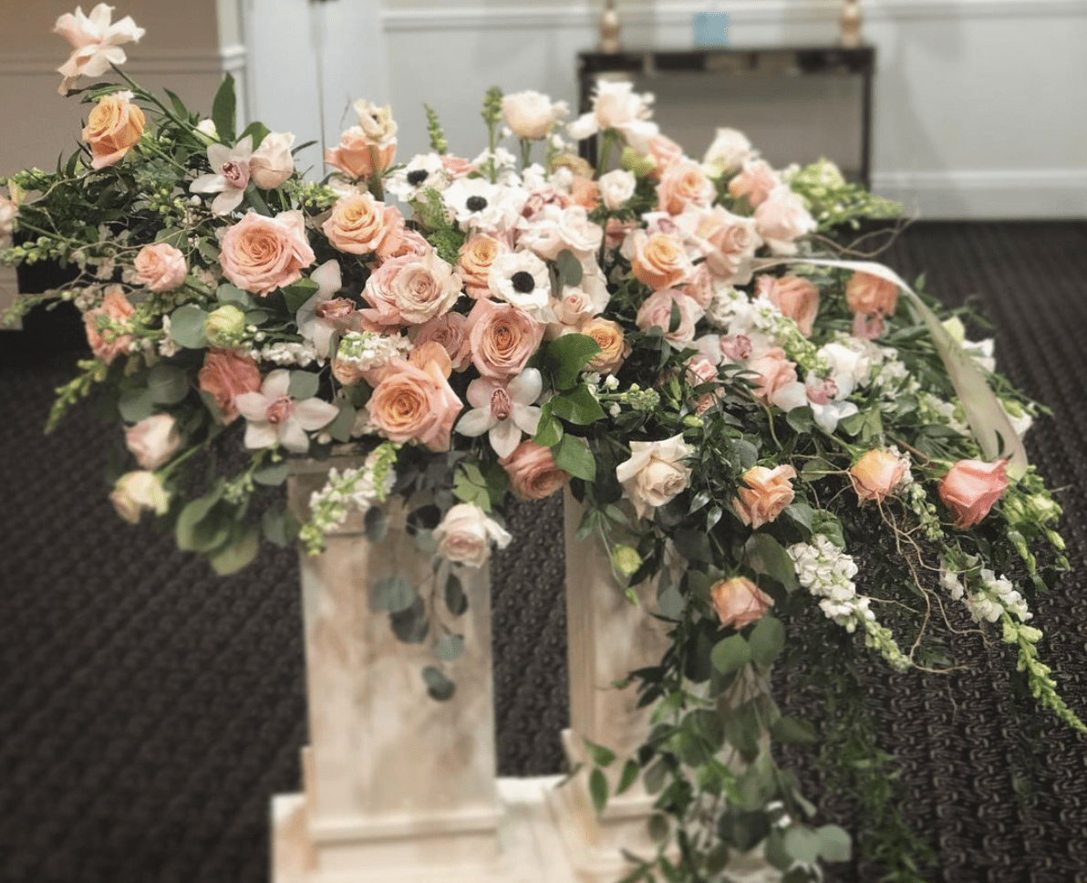 photo by FlowerWorkshop Casket funeral flowers Dallas, TX photo by FlowerWorkshop Casket funeral flowers Dallas, TX