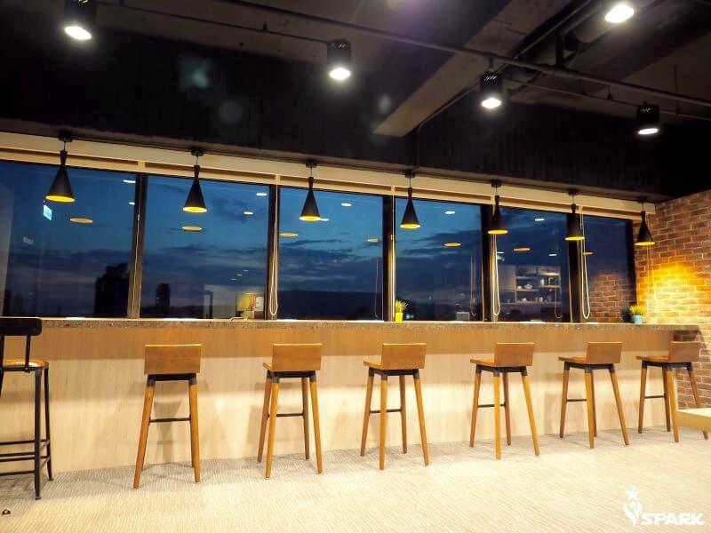 思博客高雄商務中心辦公室黃昏景色 思博客高雄商務中心辦公室黃昏景色