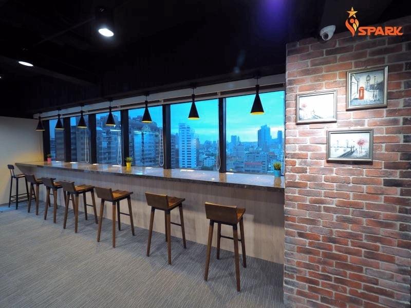 SPARK高雄商務中心辦公室共同工作空間 SPARK高雄商務中心辦公室共同工作空間
