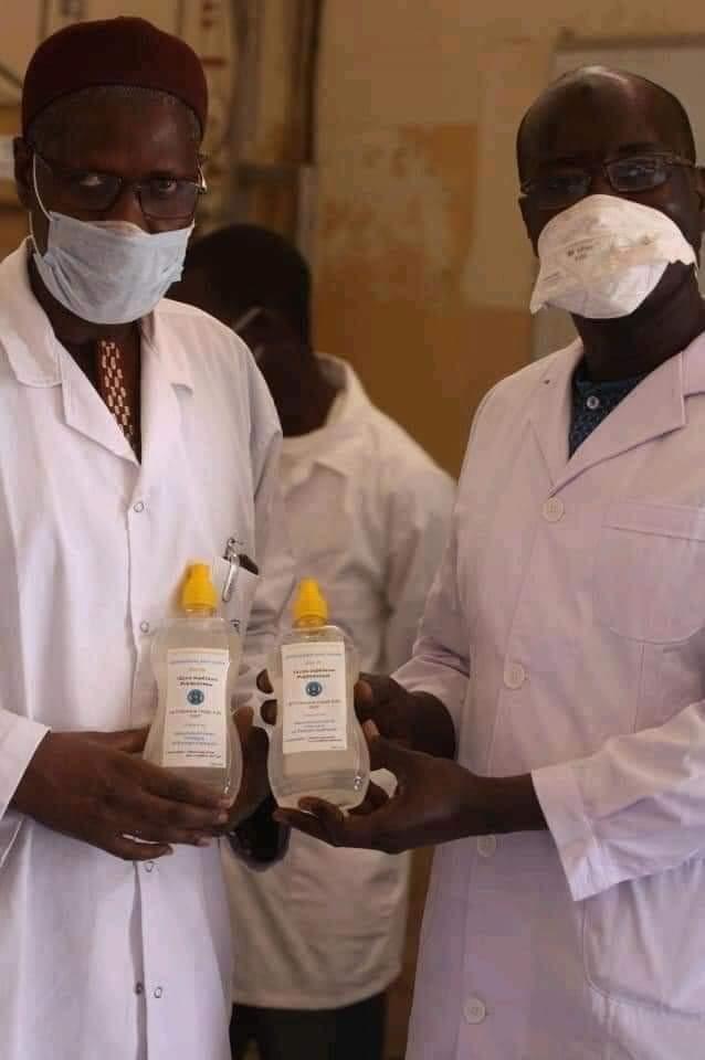 Medical students at Cheikh Anta Diop University of Dakar make hand sanitizer Medical students at Cheikh Anta Diop University of Dakar make hand sanitizer