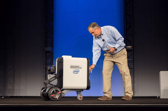 Intel CEO Brian Krzanich introducing Loomo Go Intel CEO Brian Krzanich introducing Loomo Go