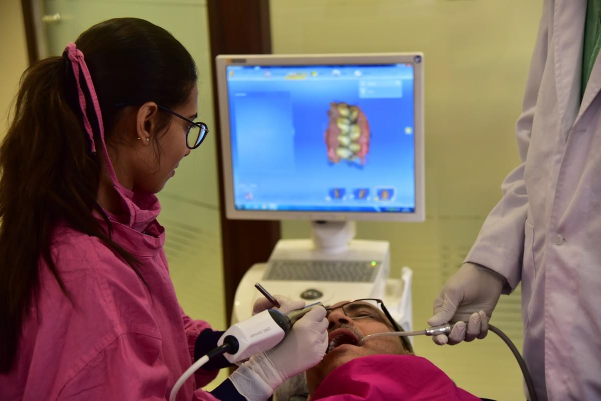 Digital Scanning with CEREC in India Digital Scanning with CEREC in India