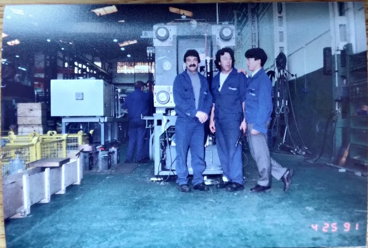 1990-91年にスペインバルセロナのプラスチック射出成型機工場に研修生として駐在。現場を色々と教わった 1990-91年にスペインバルセロナのプラスチック射出成型機工場に研修生として駐在。現場を色々と教わった