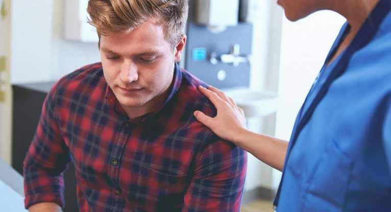 Chữa đứt dây hãm bao quy đầu Chữa đứt dây hãm bao quy đầu