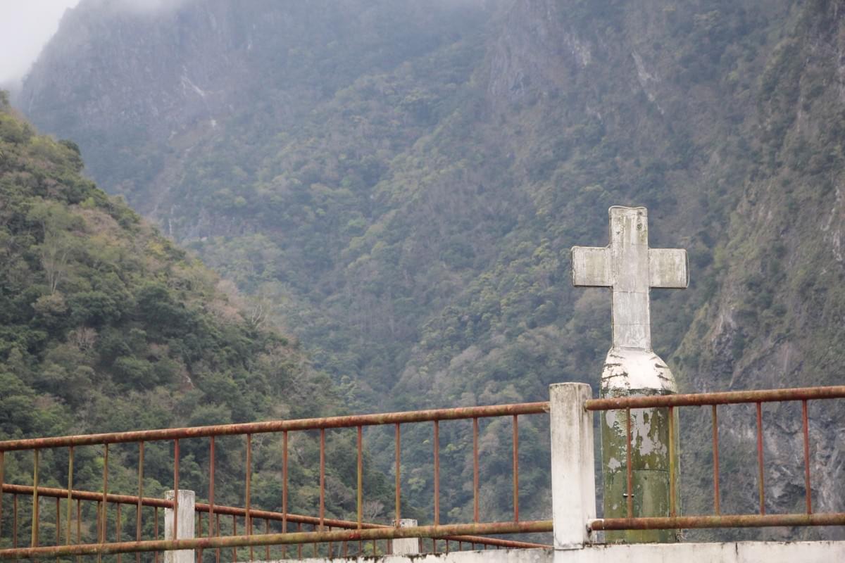 我們應以開放的態度來看待禮拜形式,在公園、山坡、湖邊或海上等空曠之處都是不錯的選擇。(圖|林書弘) 我們應以開放的態度來看待禮拜形式,在公園、山坡、湖邊或海上等空曠之處都是不錯的選擇。(圖|林書弘)