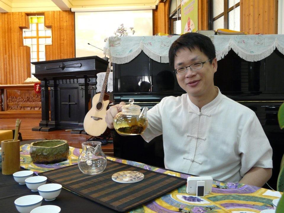 茶席靈修,獻上土產,以我們的文化為祭。(圖︱作者提供) 茶席靈修,獻上土產,以我們的文化為祭。(圖︱作者提供)
