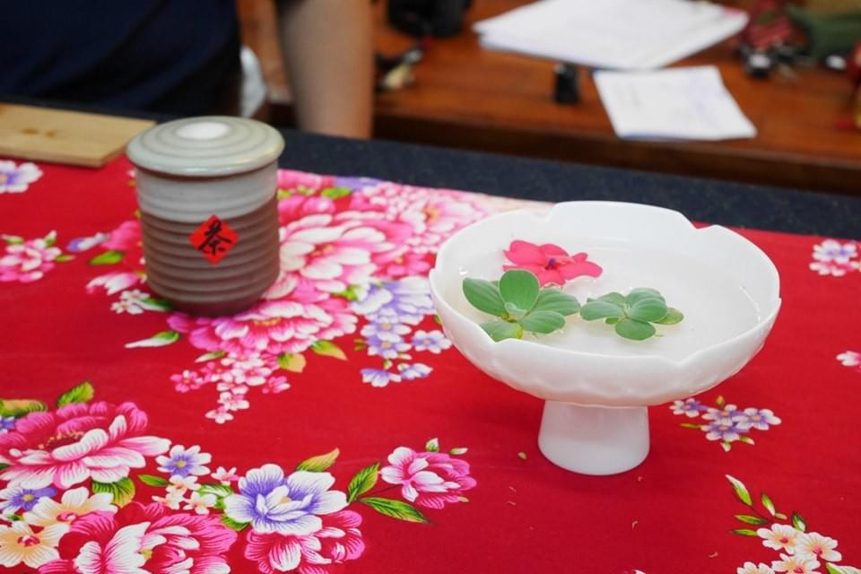 茶席設計看似簡單,卻處處充滿細節。(圖片來源:作者提供) 茶席設計看似簡單,卻處處充滿細節。(圖片來源:作者提供)