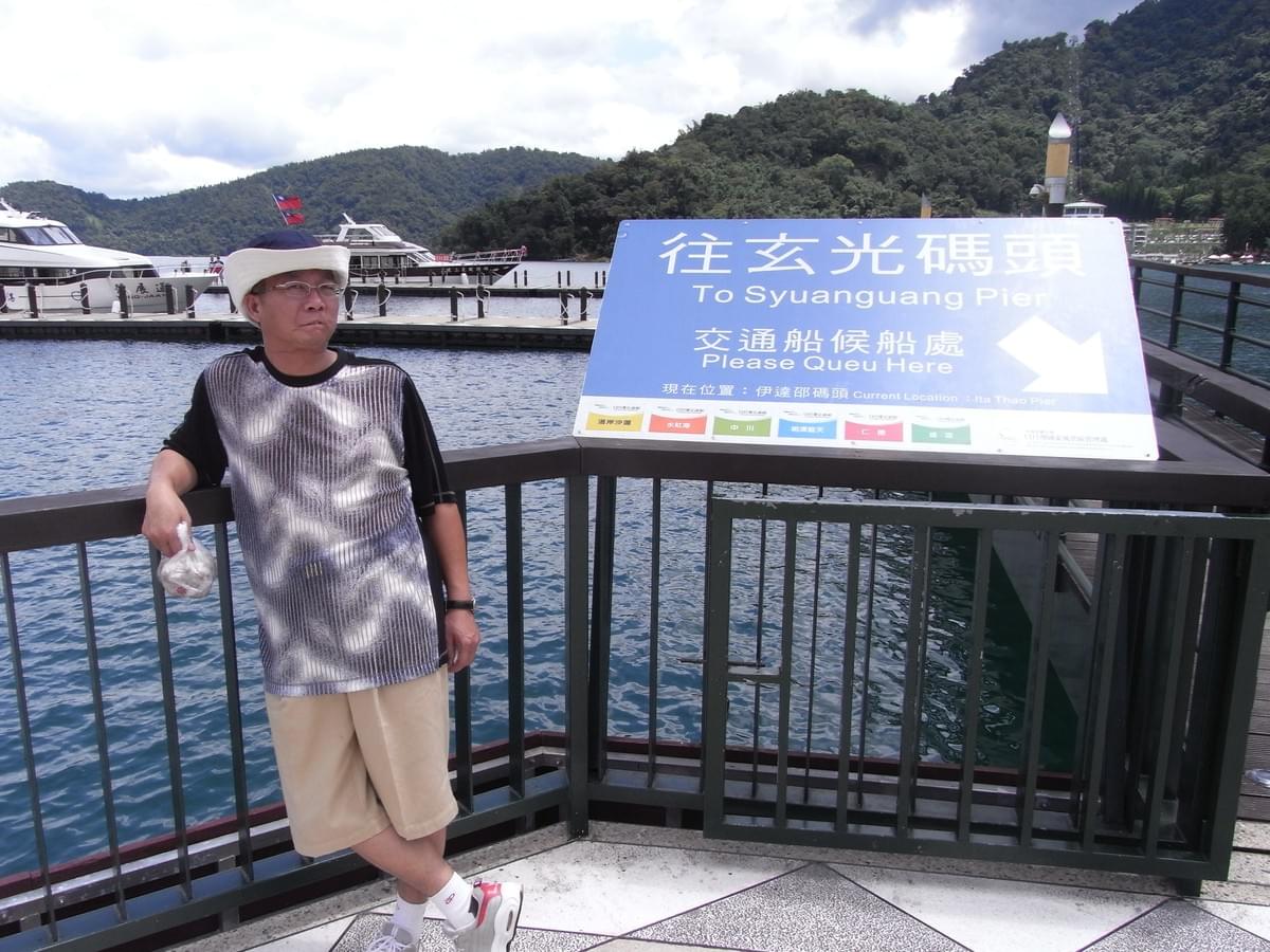 因為我的帥老爸,讓我認識了耶穌爸爸。 因為我的帥老爸,讓我認識了耶穌爸爸。