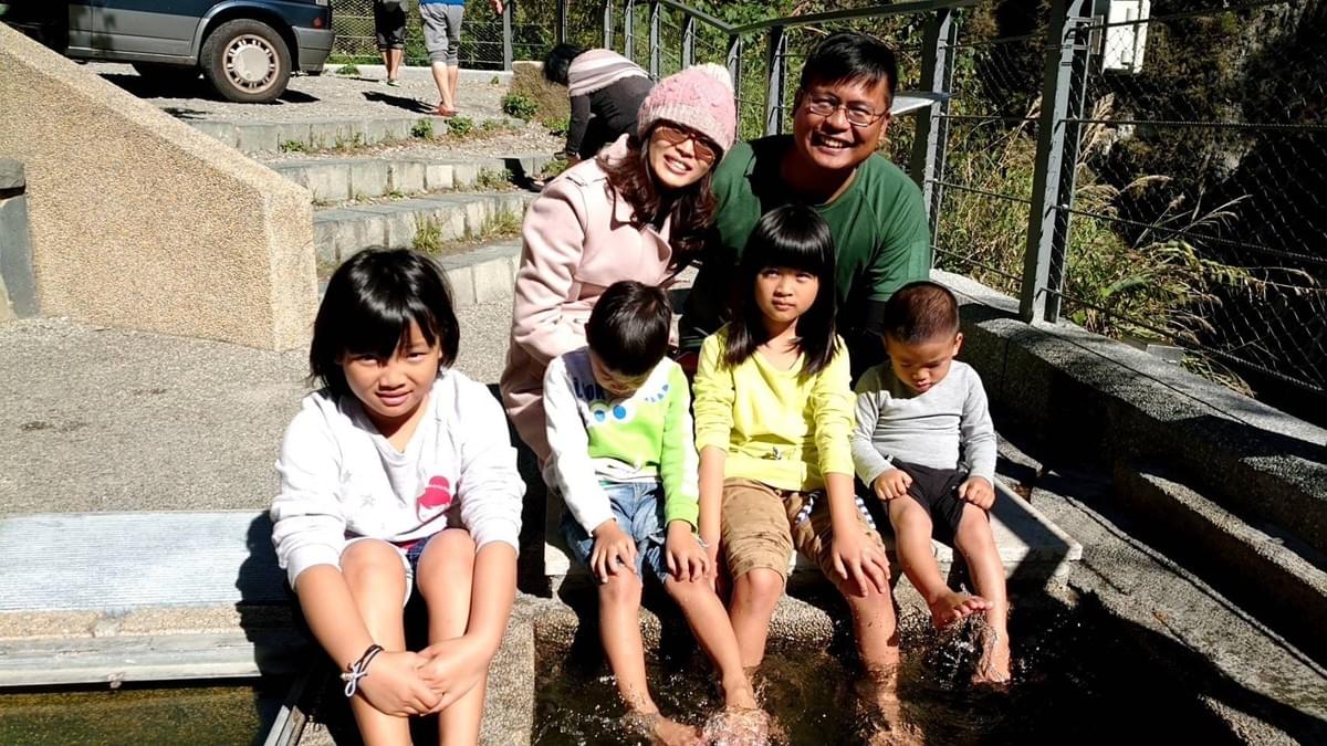 感謝上帝對我們的提醒,孩子是上帝託付給我們的產業。 感謝上帝對我們的提醒,孩子是上帝託付給我們的產業。
