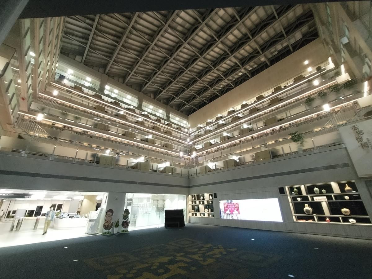 在層層疊疊的想像中,民主也呈現出不同的面向。 在層層疊疊的想像中,民主也呈現出不同的面向。