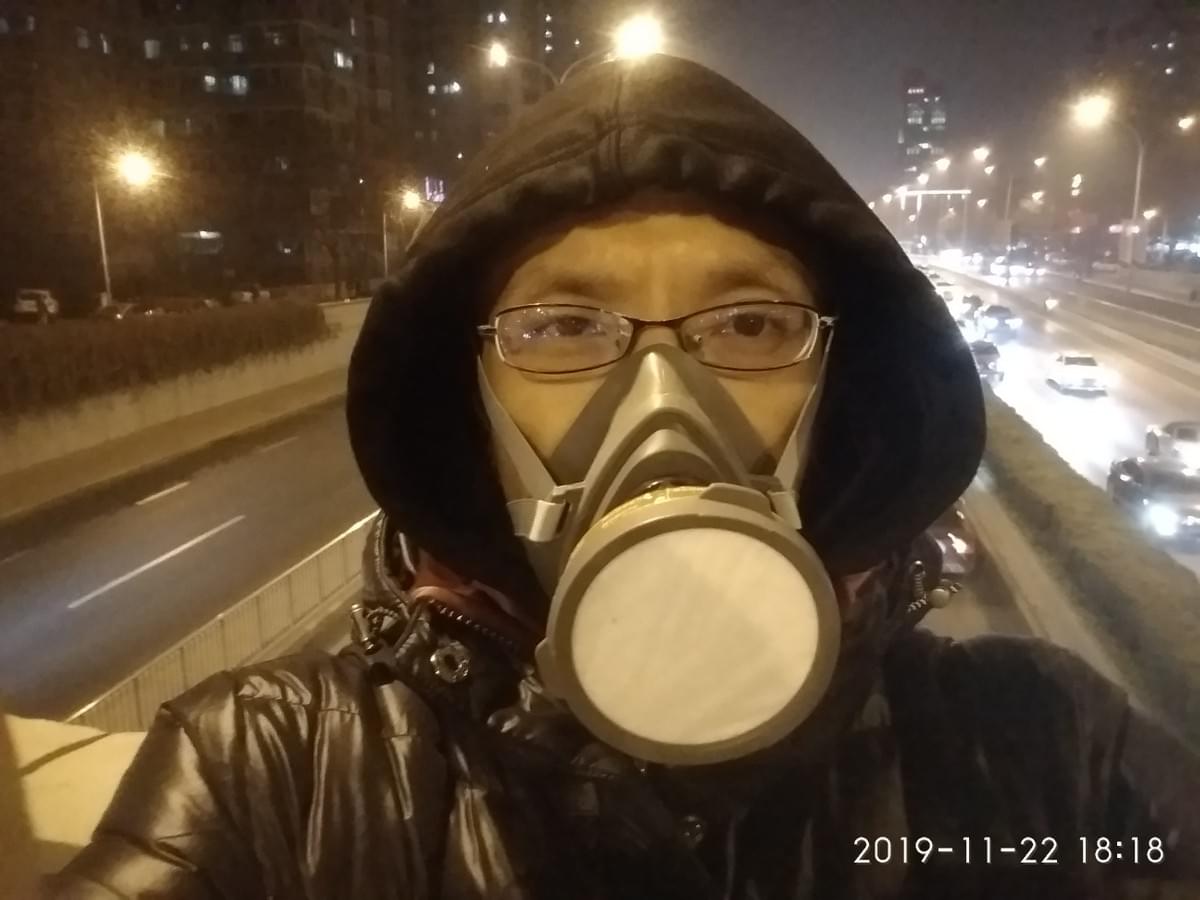 Air pollution day in Beijing, I had to wear this professional gas mask. Air pollution day in Beijing, I had to wear this professional gas mask.