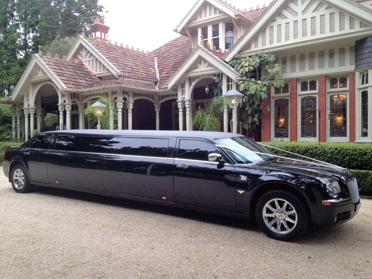 Get your personality be allured with best Bay Area Limo service Bay