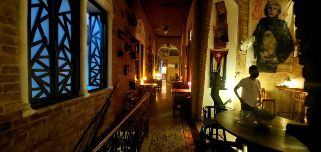 It is full of art and vintage designing details. It is full of art and vintage designing details.