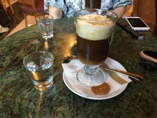 ブダペスト-ジェルボーカフェー ブダペスト-ジェルボーカフェー