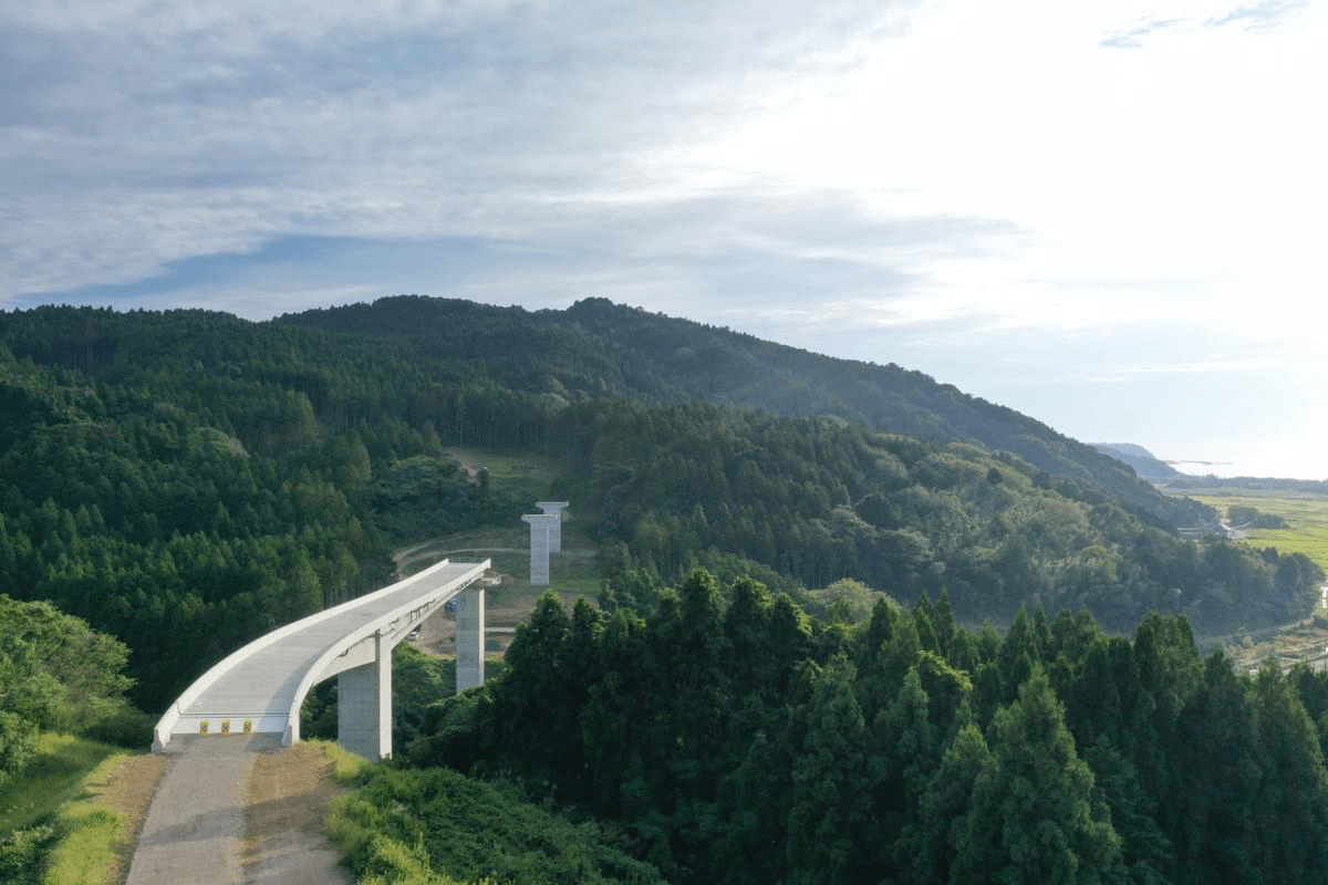 広域農道能登外浦地区千代橋上部工事 広域農道能登外浦地区千代橋上部工事
