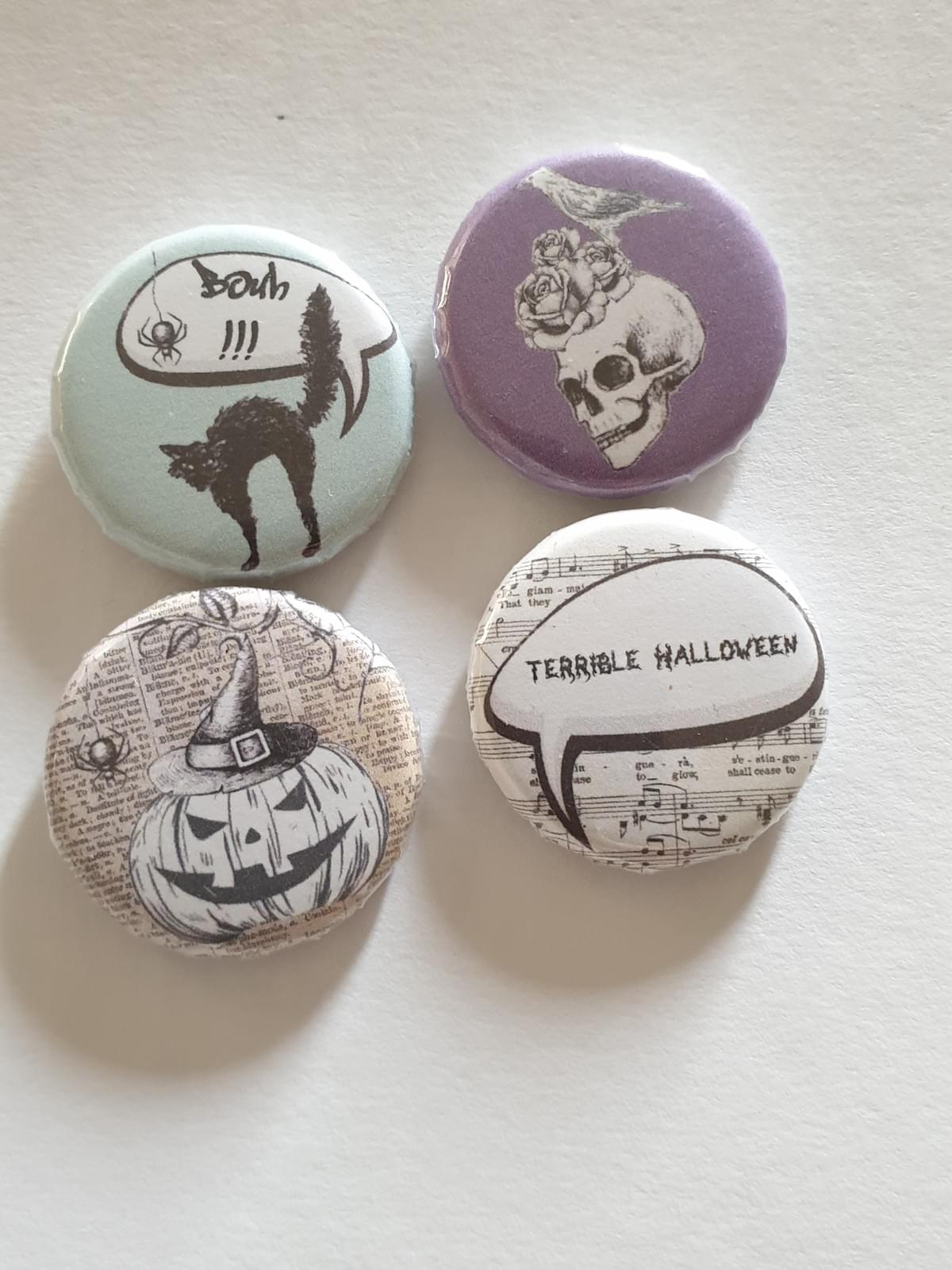 Badges halloween français - Scrapbooking Margaux création Badges halloween français - Scrapbooking Margaux création