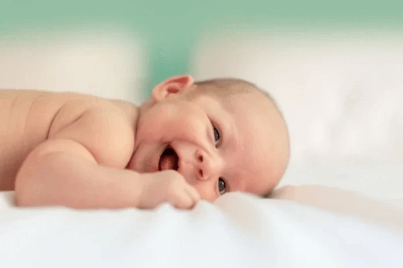 The photo depiction of a secure attached baby_Secure attachment style The photo depiction of a secure attached baby_Secure attachment style