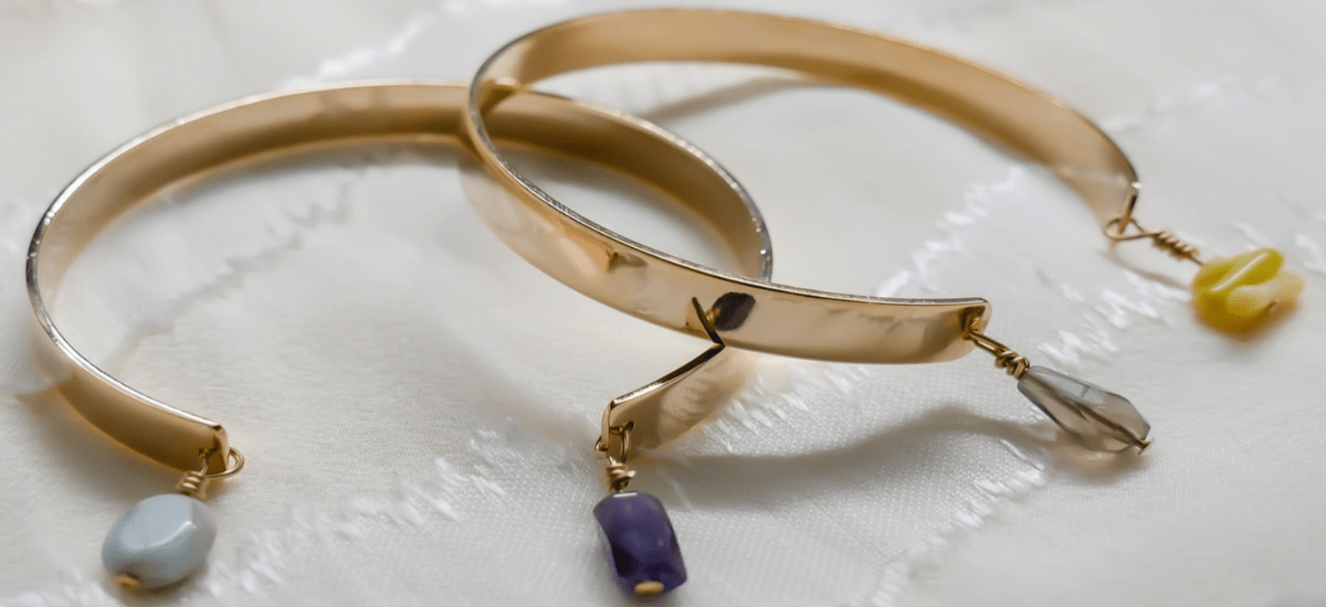 Jewelries-what are the meanings of armlets/bracelets across time? Jewelries-what are the meanings of armlets/bracelets across time?