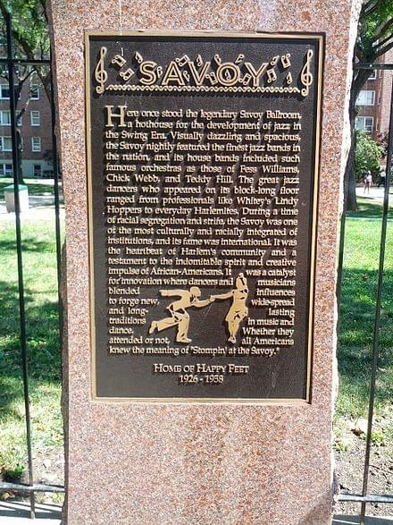 Savoy Ballroom 現址上的紀念碑 Savoy Ballroom 現址上的紀念碑