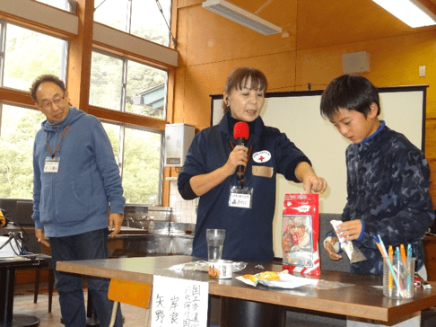 轟氏の防災食・被災地の生活WS 轟氏の防災食・被災地の生活WS