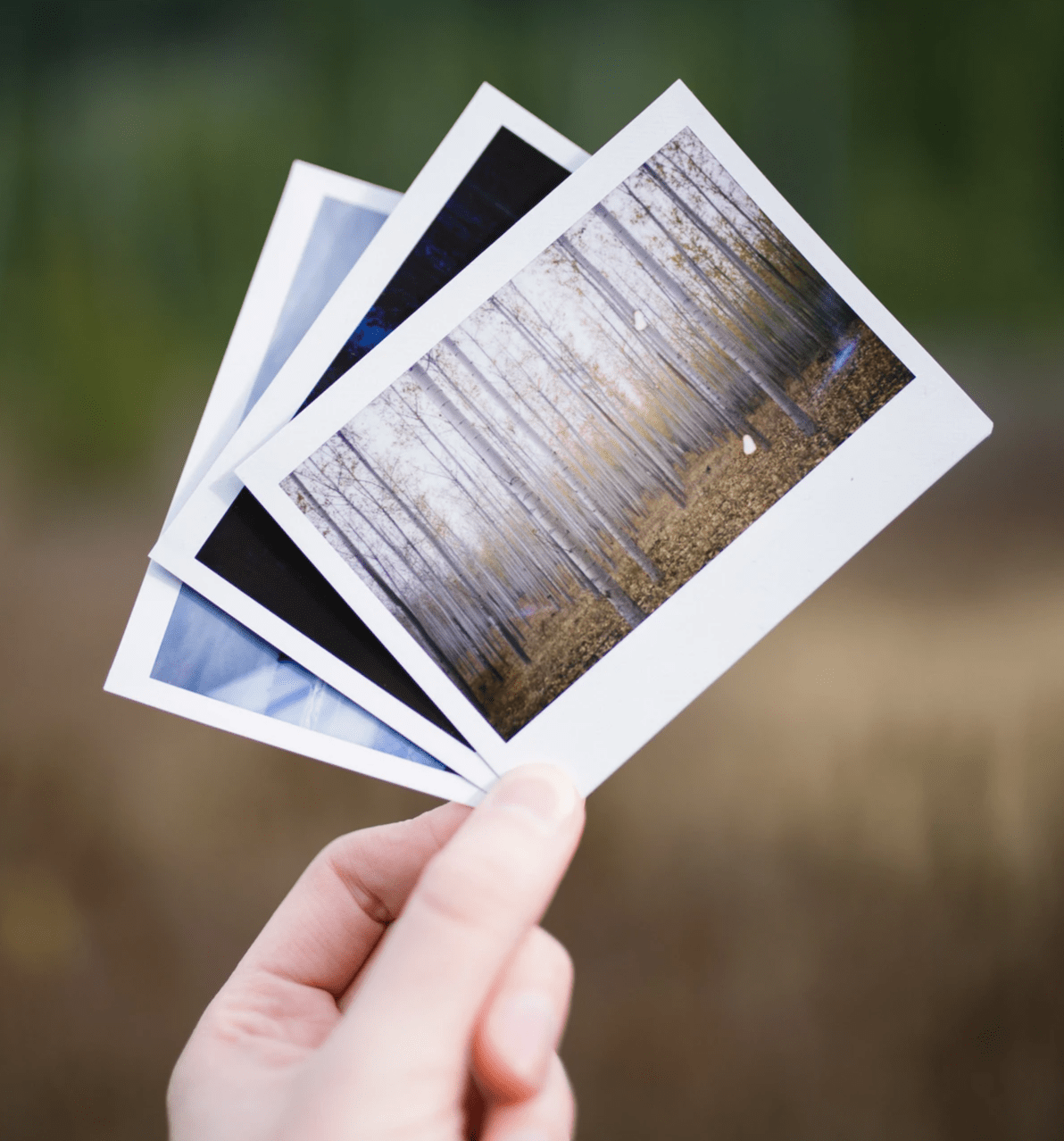 Image of a vintage Polaroid camera. Image of a vintage Polaroid camera.