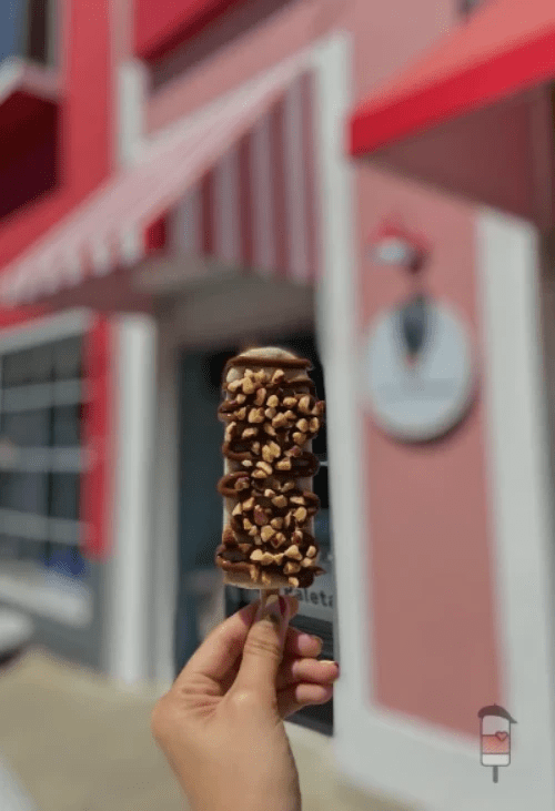 New Flavor of the Month: The Caramel deLites Paleta from Señor Paleta New Flavor of the Month: The Caramel deLites Paleta from Señor Paleta