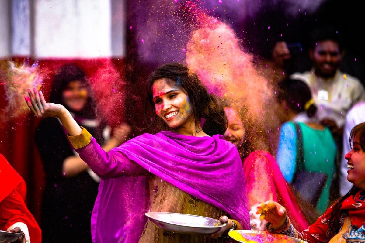 TROUVEZ LA DANSE INDIENNE QUI VOUS CORRESPOND AVEC DIGI PROSERVICE TROUVEZ LA DANSE INDIENNE QUI VOUS CORRESPOND AVEC DIGI PROSERVICE