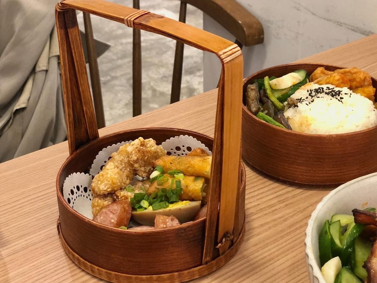 好食圓滿好食特餐:香腸、蝦捲、鹽酥雞 好食圓滿好食特餐:香腸、蝦捲、鹽酥雞