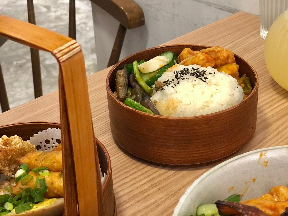 好食圓滿好食特餐:香腸、蝦捲、鹽酥雞 好食圓滿好食特餐:香腸、蝦捲、鹽酥雞