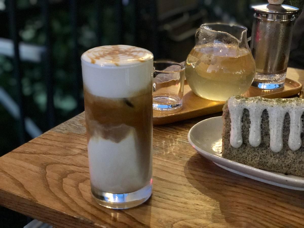 LiLi KoKo Coffee|社子島河堤秘境咖啡廳|原味拿鐵 LiLi KoKo Coffee|社子島河堤秘境咖啡廳|原味拿鐵