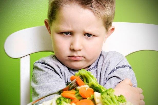 Trẻ biếng ăn phải làm sao Trẻ biếng ăn phải làm sao