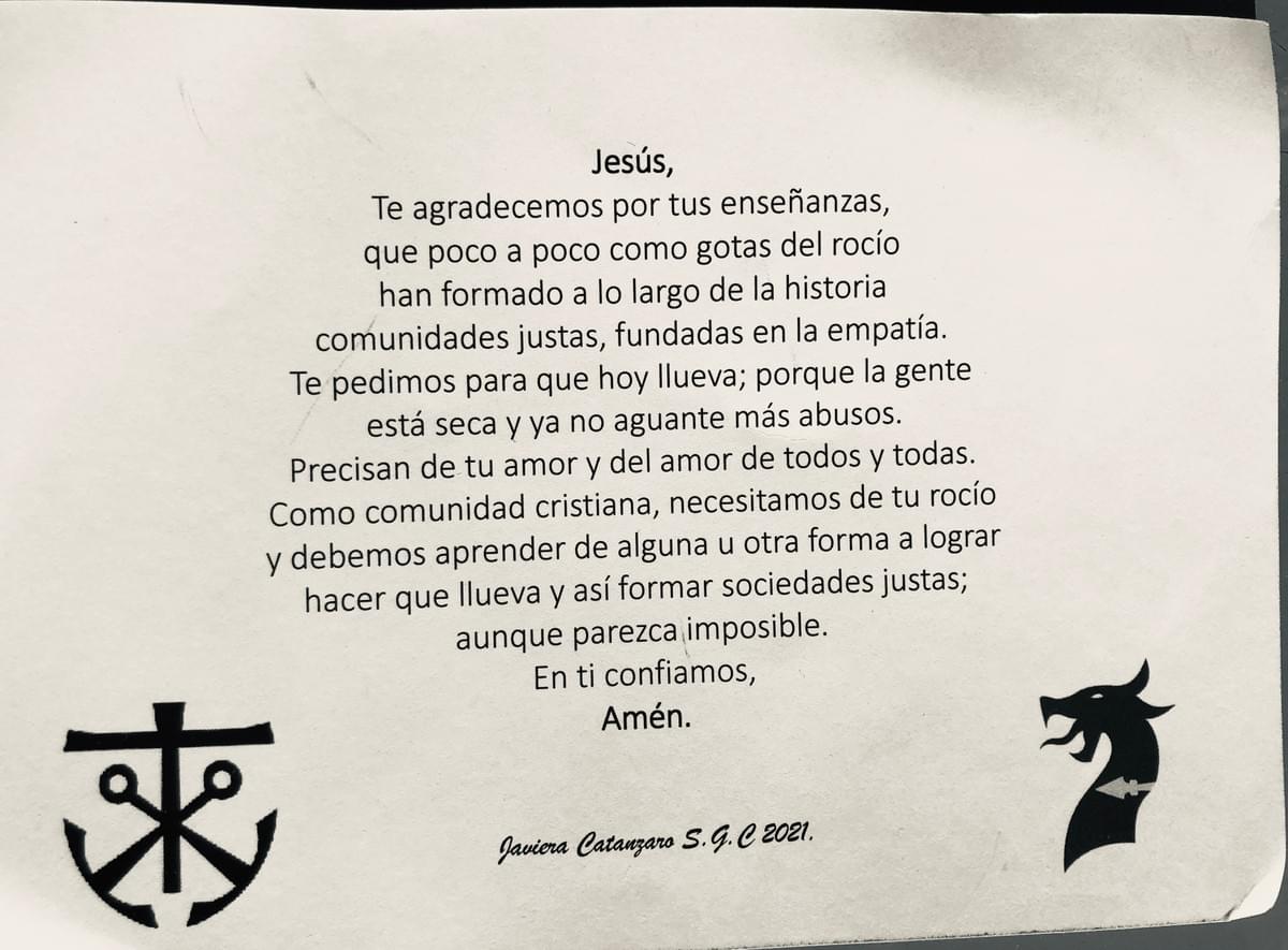 Durante la ceremonia, el padre David Halm compartió con los presentes una oración escrita por la alumna del colegio, Javiera Catanzaro. Durante la ceremonia, el padre David Halm compartió con los presentes una oración escrita por la alumna del colegio, Javiera Catanzaro.